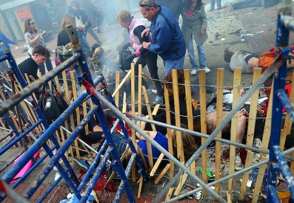 50 συγκλονιστικές φωτογραφίες απο την τραγωδία της Βοστόνης