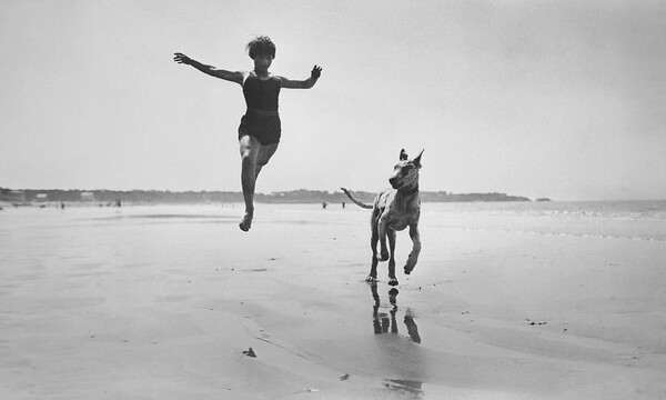 Η Ριβιέρα του Jacques Henri Lartigue: Φωτογραφίες μιας ζωής που πέρασε στον ήλιο και στη θάλασσα