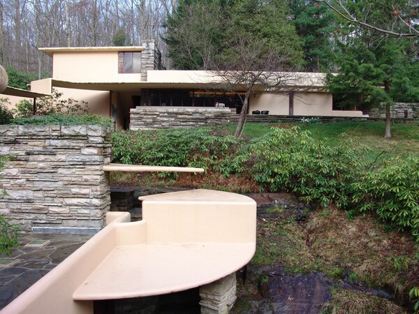 Mέσα στο Fallingwater: το διασημότερο σπίτι της Αμερικής