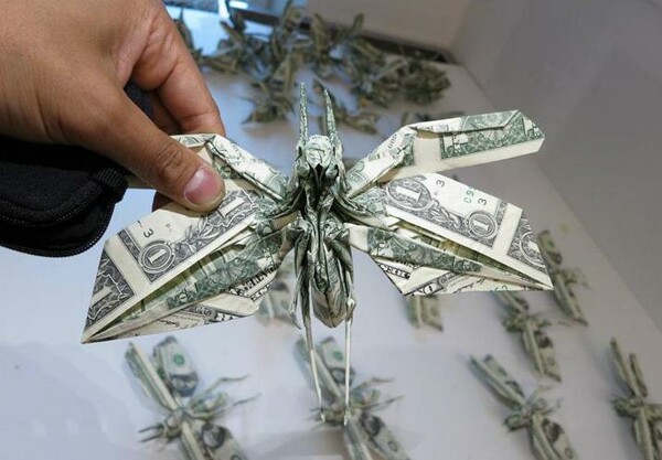  MoneyInvasion