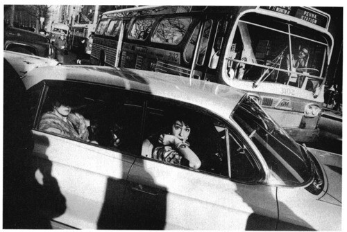 25 δυνατές, ασπρόμαυρες φωτογραφίες του Garry Winogrand 