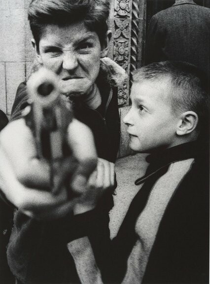 25 δυνατές, ασπρόμαυρες φωτογραφίες του Garry Winogrand 