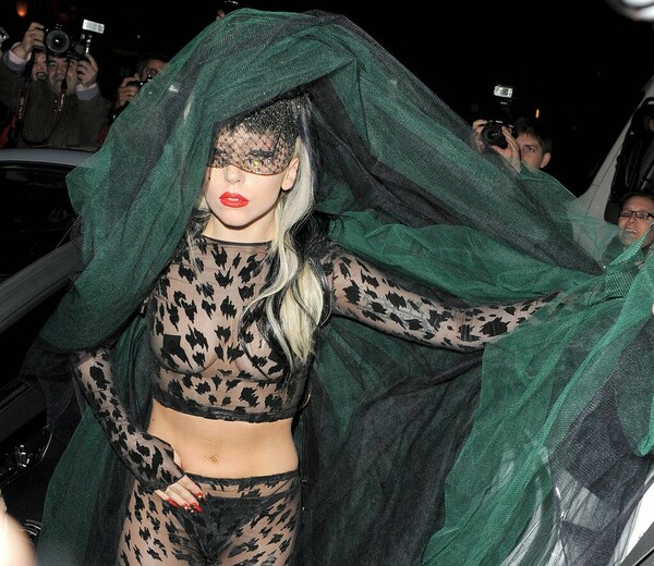 Η νέα οπτική ταυτότητα της Lady Gaga