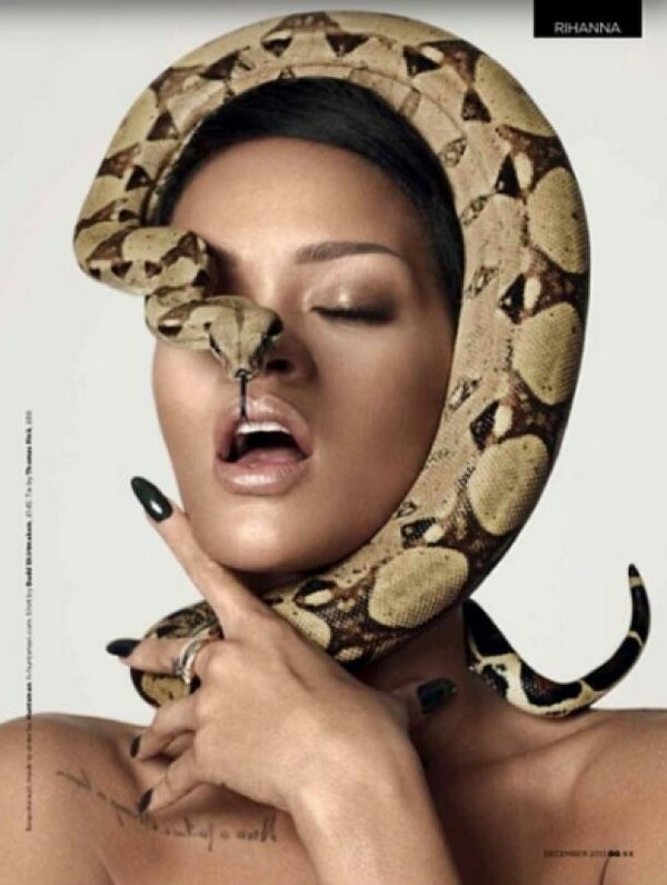Ο Damien Hirst ντύνει με φίδια τη γυμνή Rihanna