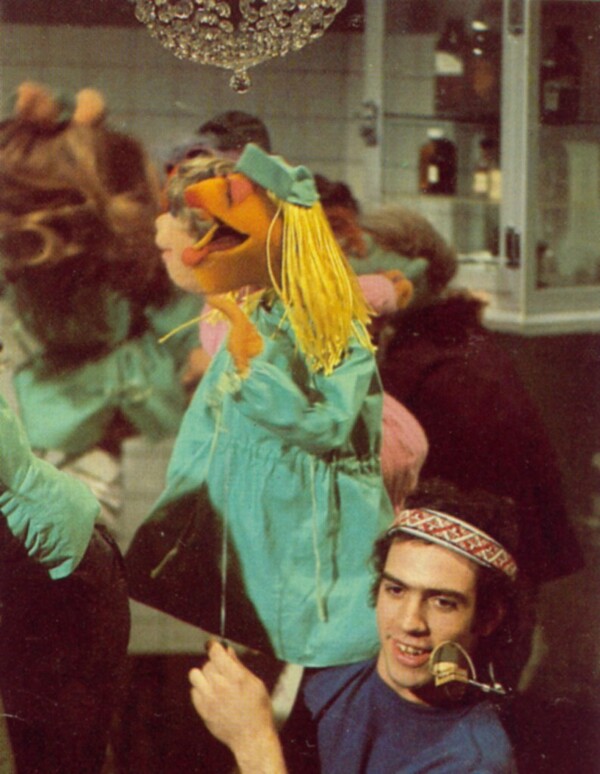 45 φωτογραφίες με Muppets, Sesame Street, Fraggle Rock και τους ανθρώπους πίσω από τις μαριονέτες