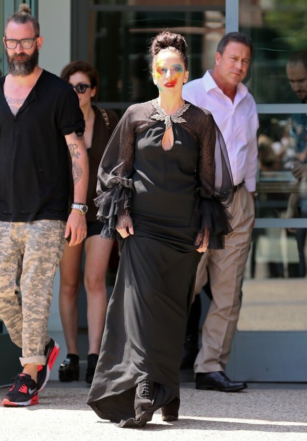 Η νέα οπτική ταυτότητα της Lady Gaga