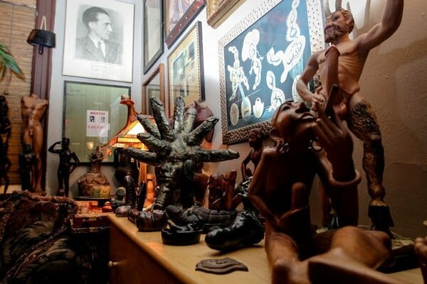Γιατί κάποιος άνθρωπος επιλέγει να συλλέξει πέη;