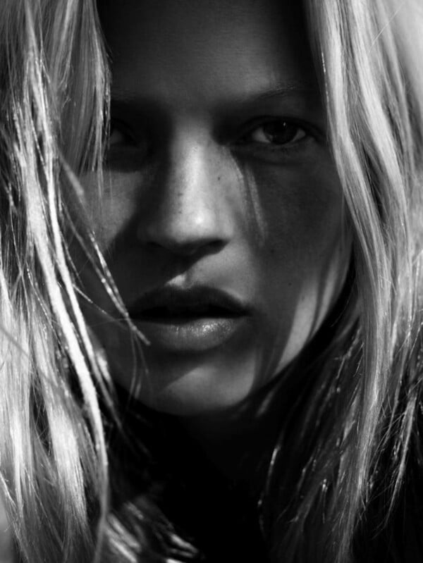 33 εκπληκτικές εικόνες της Kate Moss στο σφυρί