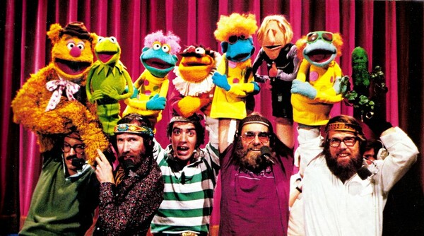 45 φωτογραφίες με Muppets, Sesame Street, Fraggle Rock και τους ανθρώπους πίσω από τις μαριονέτες