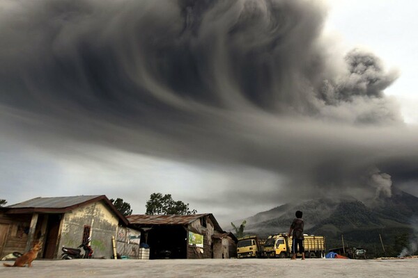 Το ξύπνημα του ηφαιστείου Sinabung 