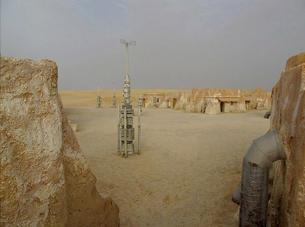 Τα εγκαταλελειμμένα σκηνικά του Star Wars στην Τυνησία