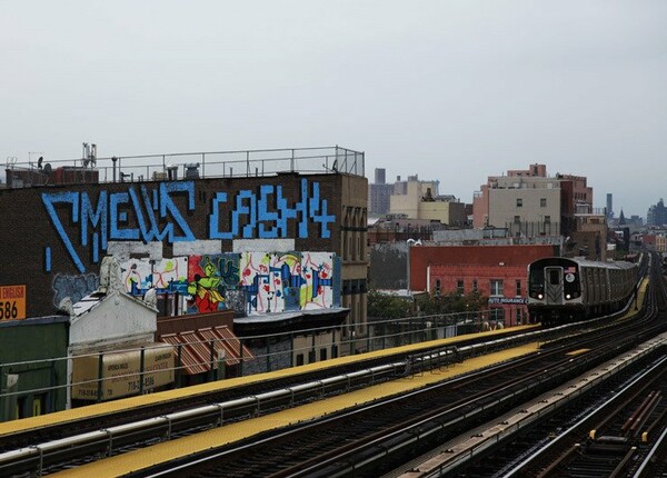 Αυτά τα γκράφιτι μεταμορφώνουν τις πόλεις