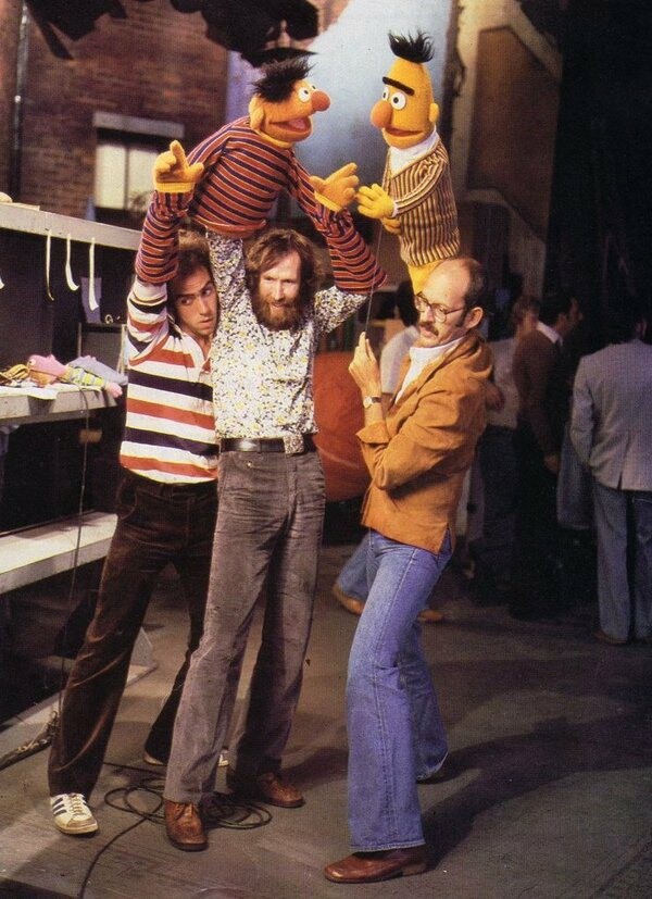 45 φωτογραφίες με Muppets, Sesame Street, Fraggle Rock και τους ανθρώπους πίσω από τις μαριονέτες