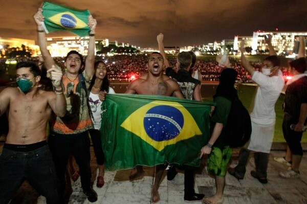 40 φωτογραφίες εξέγερσης και καταστροφής από τη Βραζιλία