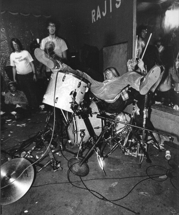 Kurt Cobain: 13 φωτογραφίες απο τον Charles Peterson