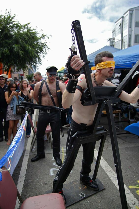 35 φωτογραφίες από το φετινό Folsom Street Fair του Σαν Φραντσίσκο