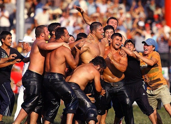 Yagli Gures: Η θεαματική Τούρκικη Πάλη.