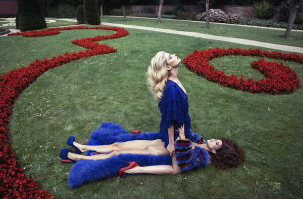 Cornelie Tollens: Sex, γκλάμουρ και χιούμορ 