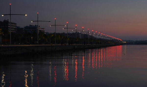 Ηλιοβασίλεμα στη Νέα Παραλία Θεσσαλονίκης