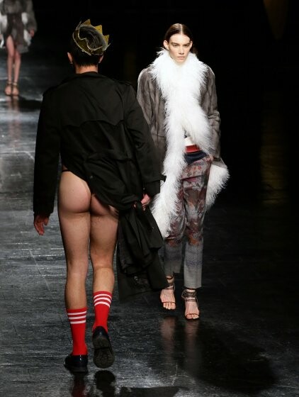 O σαμποτέρ του fashion week της Νέας Υόρκης