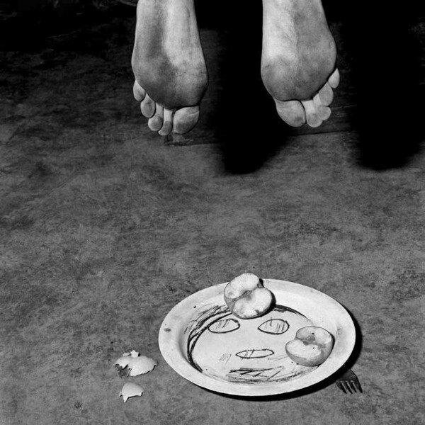 Οι πανέμορφες "βρώμικες" φωτογραφίες του Roger Ballen