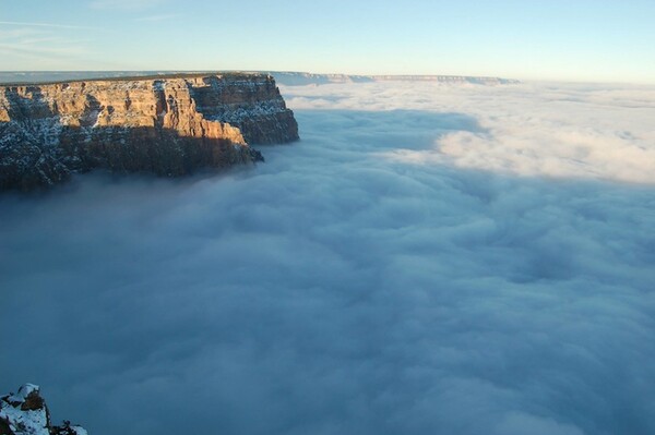 Σπάνιο φαινόμενο: To Grand Canyon σκεπασμένο με ομίχλη 