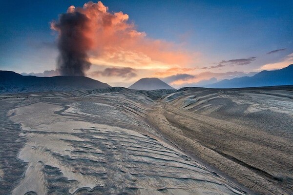 Mount Bromo: Το "εξωγήινο" ηφαίστειο του πλανήτη μας