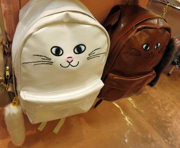 Η εμμονή των Γιαπωνέζων με τις γάτες: H Ηello Kitty είναι μόνο η κορυφή του παγόβουνου..