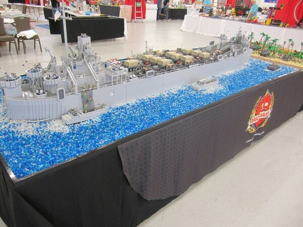 Μάχη με 50,000 κομμάτια LEGO