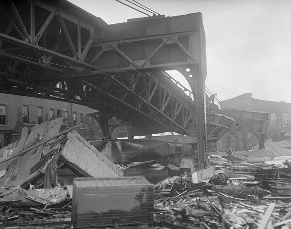 Βοστώνη 1919: Μια δεξαμενή με 2 εκατ. γαλόνια μελάσα εκρήγνυται...