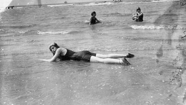 Πριν 100 χρόνια στην παραλία: 18 vintage καλοκαιρινές εικόνες 