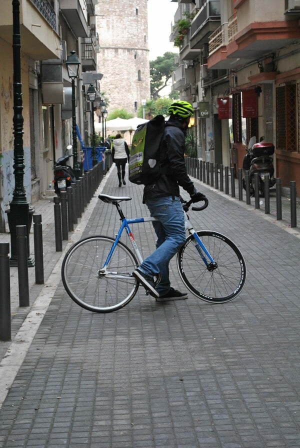 Fixed Gear, δέματα, και γκάζια στον Θερμαϊκό