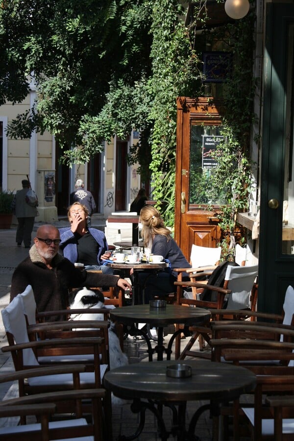 Στην Οδό Αγίων Αναργύρων