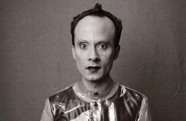 Για τον Klaus Nomi, τον πιο δραματικό τραγουδιστή της μουσικής βιομηχανίας