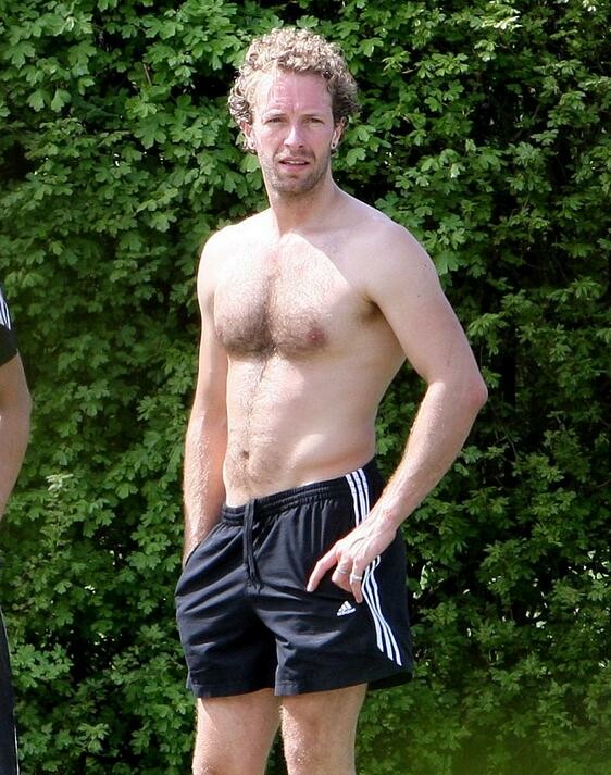 Σέξι γυμναστική με τον Chris Martin των Coldplay