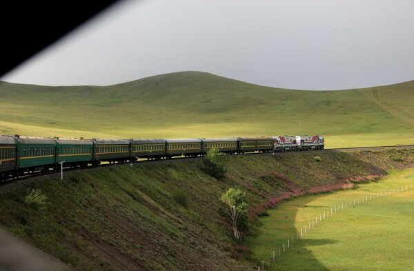 Υπερσιβηρικός – Υπερμογγολικός σιδηρόδρομος: διανύοντας 7.850 χιλιόμετρα με τρένο!
