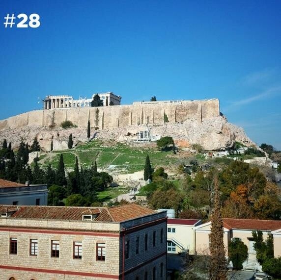 100 φωτογραφίες της Ακρόπολης, τραβηγμένες από 100 διαφορετικές ταράτσες της Αθήνας