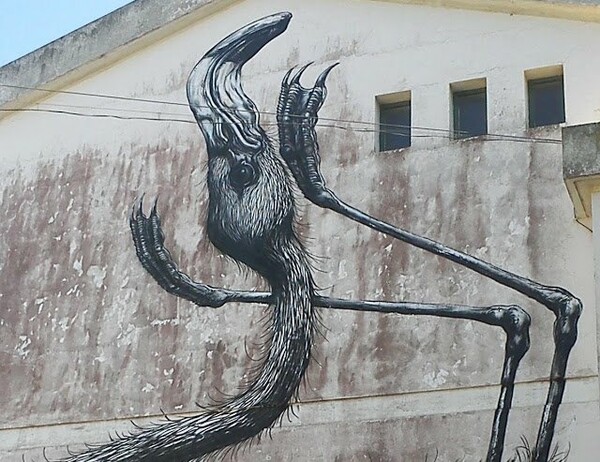 Ολοκαίνουριος ROA, σε Μπρούκλιν, Πορτογαλία, Πολωνία, και Νορβηγία.