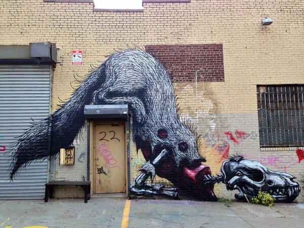 Ολοκαίνουριος ROA, σε Μπρούκλιν, Πορτογαλία, Πολωνία, και Νορβηγία.