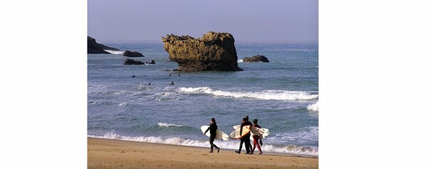 τοπ τεν: surf spots 