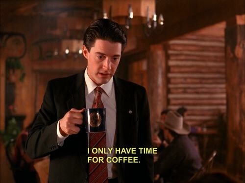Twin Peaks: Όλος ο καφές και οι θεσπέσιες κερασόπιτες της σειράς, σε ένα βίντεο!