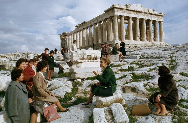 1963: Πριν φύγουν εργάτριες στην Αυστραλία