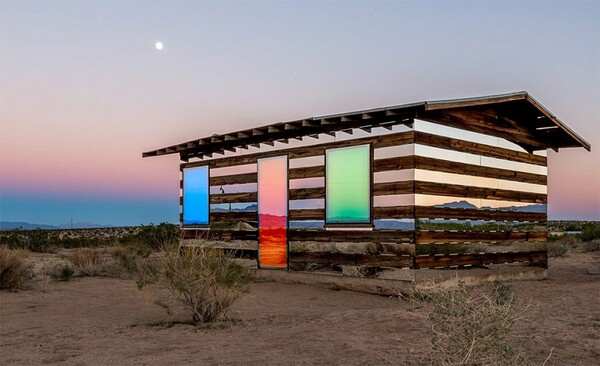 H «Διαυγής Καλύβα» του Phillip K Smith III