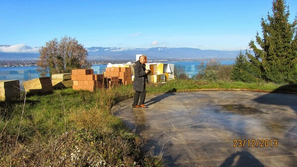 "Διάρρηξη" αντιφρονούντων στη βίλα της Gulnara Karimova.