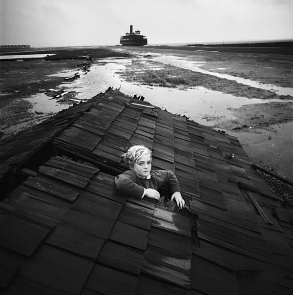 Η φωτογραφία ως μαγική εικόνα (1956-2006). Arthur Tress.