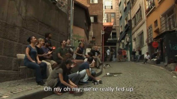 ΒΙΝΤΕΟ: Το τραγούδι των Τούρκων διαδηλωτών 