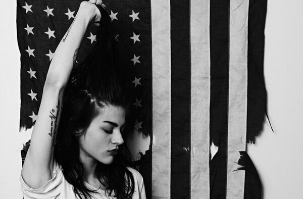 Ντοκιμαντέρ με άγνωστες πτυχές του Kurt Cobain ετοιμάζει η κόρη του