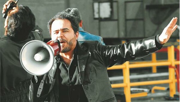 5 λόγοι που ο Φωτόπουλος της ΔΕΗ θα ήταν τέλειος για ηθοποιός κωμικής σειράς