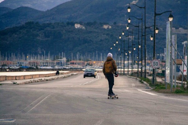 Streetskate στους δρόμους της Λευκάδας και στις εγκαταλελειμμένες Αμερικάνικες βάσεις