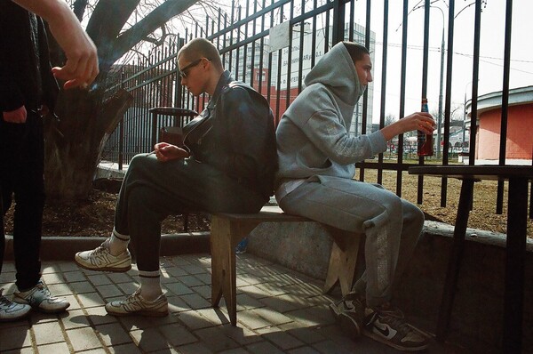 O Gosha Rubchinskiy ντύνει (και φωτογραφίζει) την ρώσικη street youth, όπως κανένας άλλος